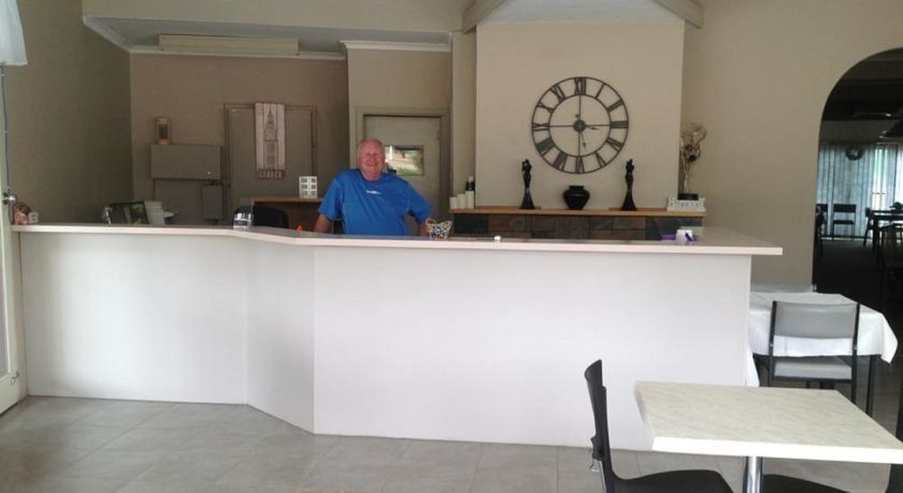 Stawell'S London Motor Inn Экстерьер фото