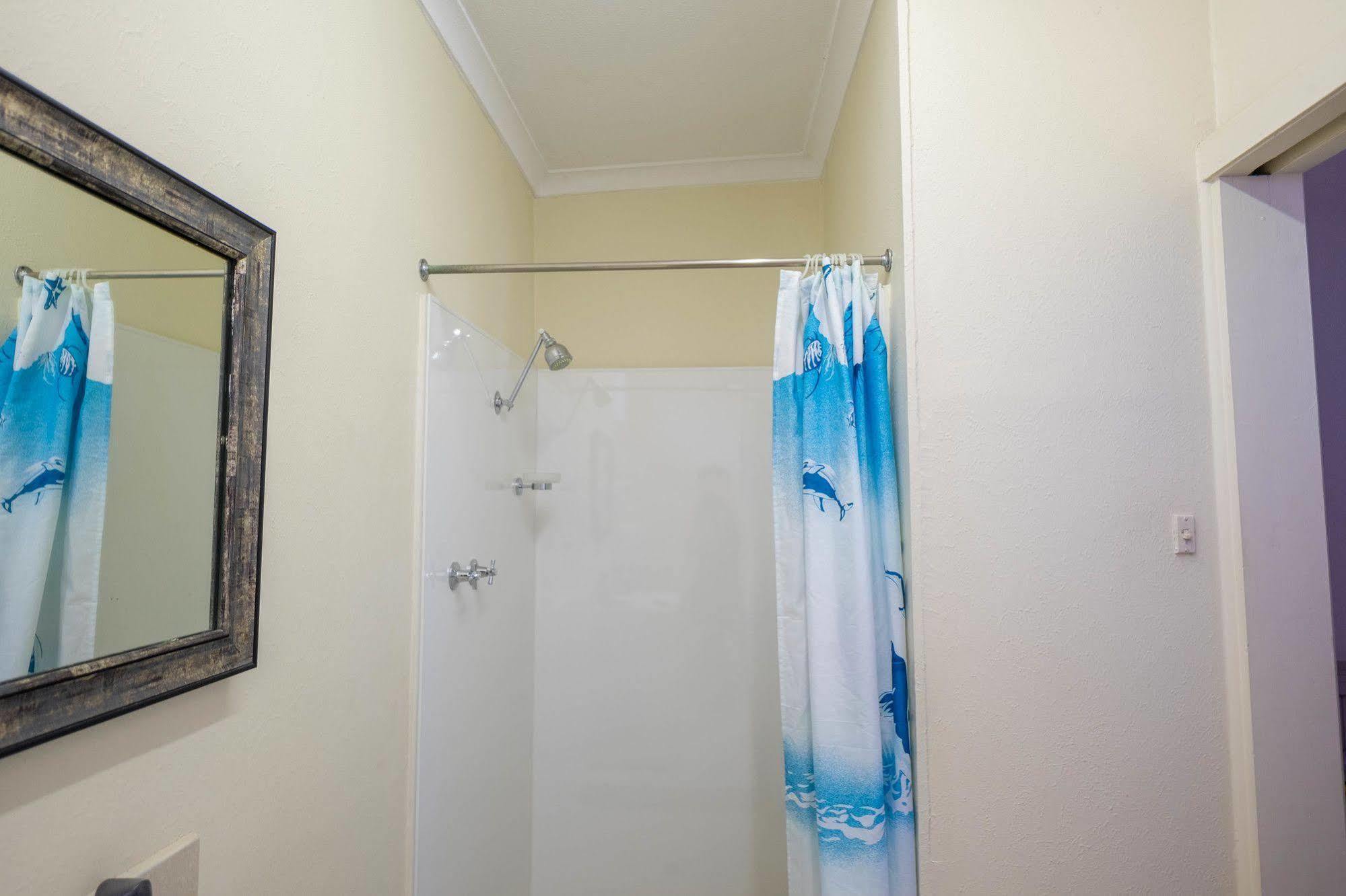 Stawell'S London Motor Inn Экстерьер фото