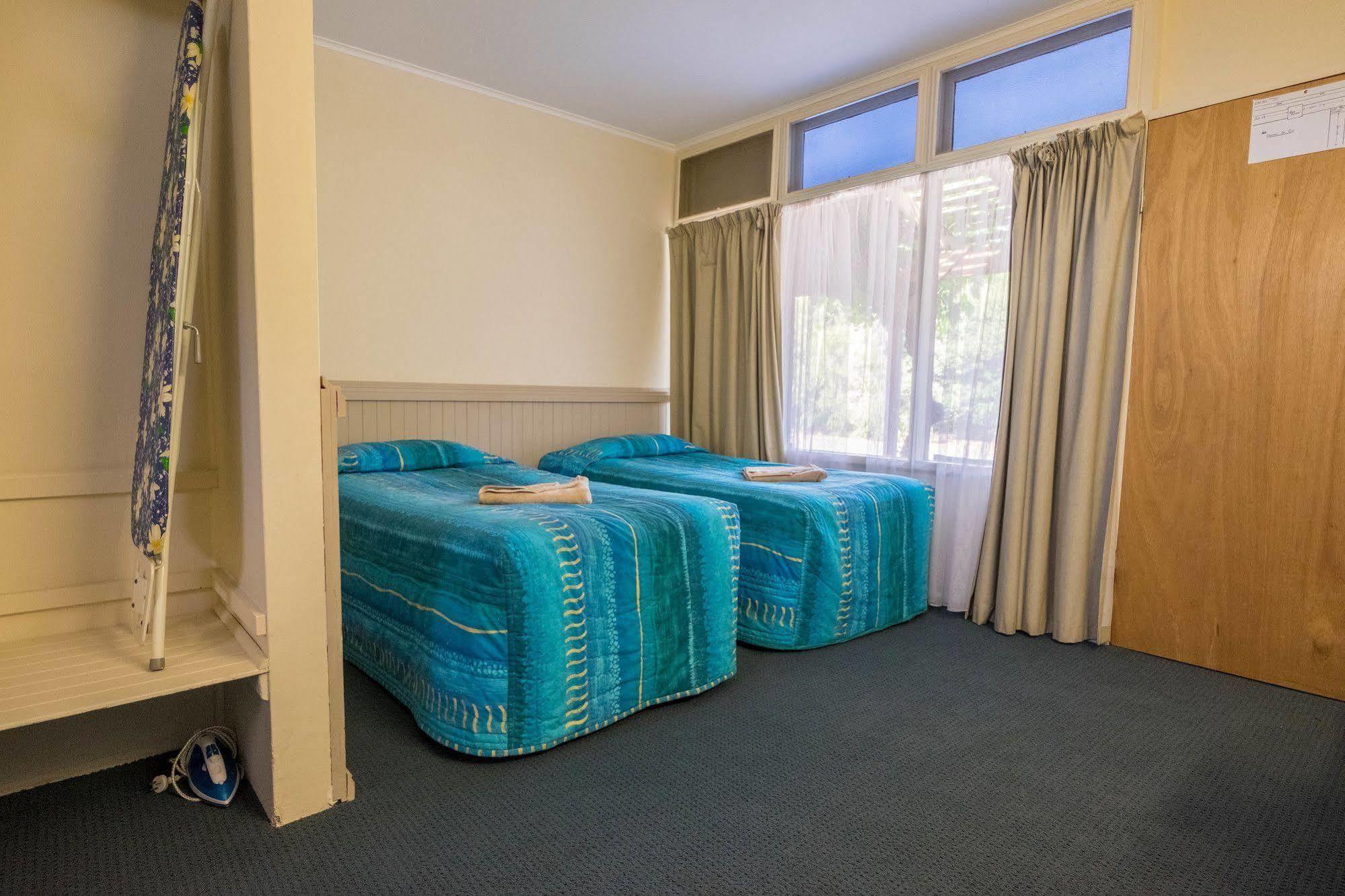 Stawell'S London Motor Inn Экстерьер фото