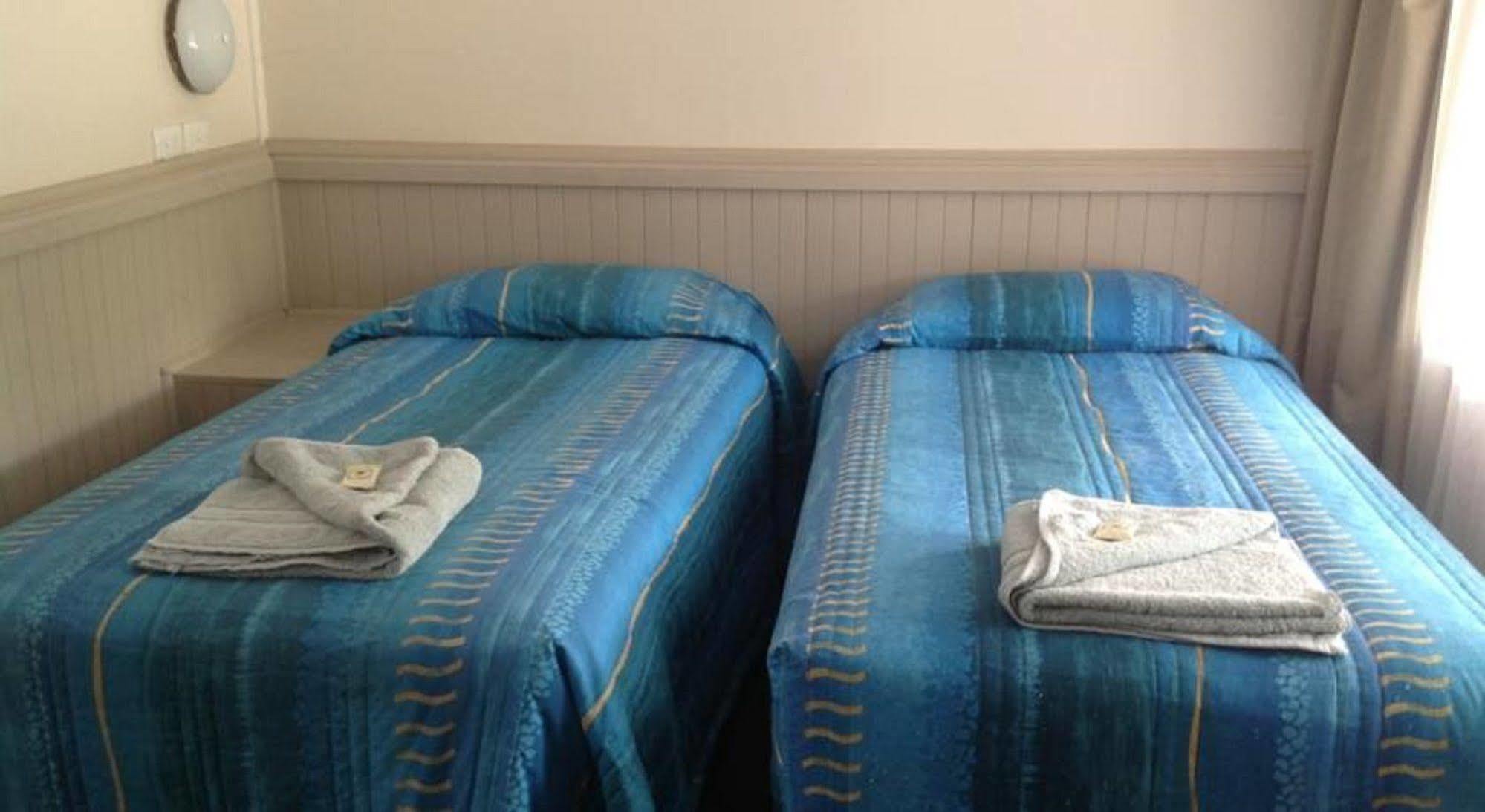 Stawell'S London Motor Inn Экстерьер фото