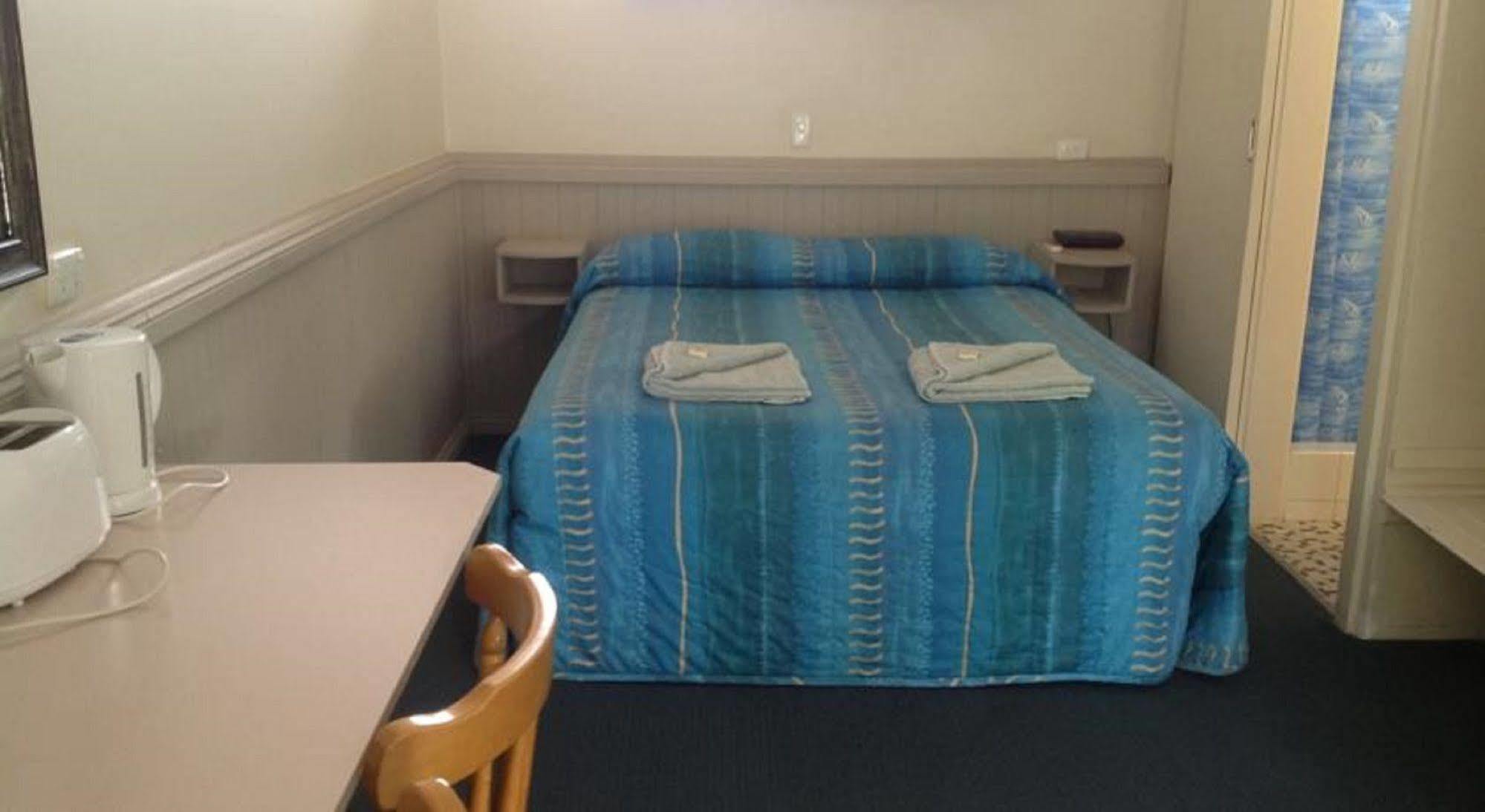 Stawell'S London Motor Inn Экстерьер фото